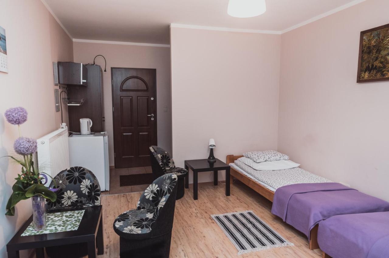 Agroturystyka Pod Modrzewiami Nowy Tomyśl Exterior foto